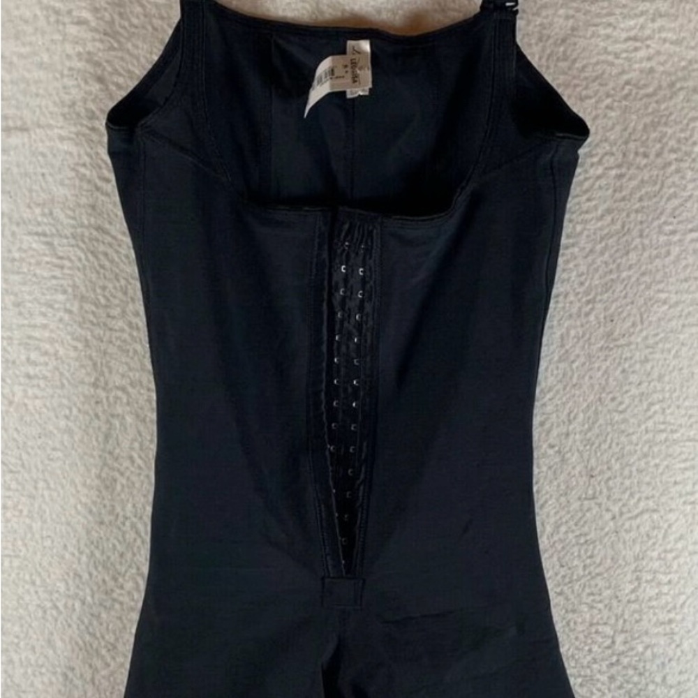 Leonisa Women's Open Bust Firm Compression Butt Lifter Boyshort Shaper Sz XL NWT